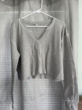 Nordstrom Gray Ribbed V-Neck Long-Sleeve Cropped Top